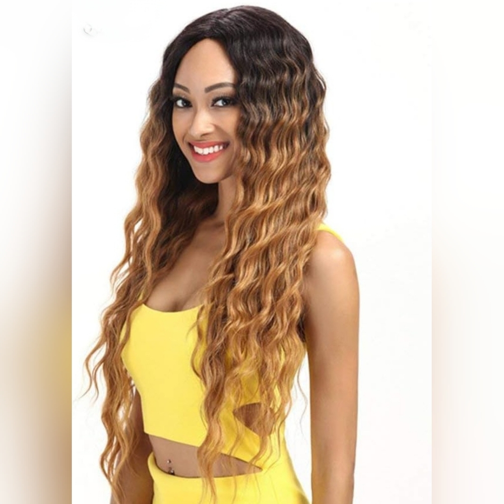 Joedir Lace Front Wig 28" Long Curly Wavy Ombre Honey High Temp Synthetic